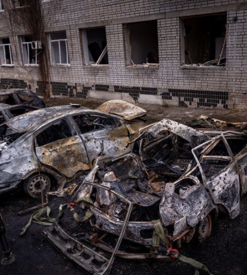Ні вікон, ні дверей, ні квартир: що відбувається на місці ворожої атаки у Дніпрі
