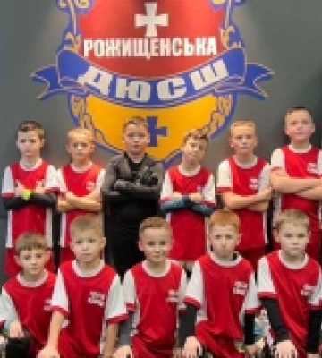 Команди Рожищенської спортшколи лідируюють у чемпіонаті Волинської області з футзалу