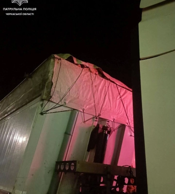 На Черкащині виявили, ймовірно, незаконне перевезення деревини
