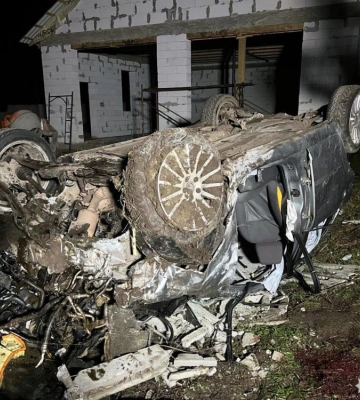 Унаслідок ДТП у Рівненському районі загинув пасажир легковика, іще двоє — травмувалися