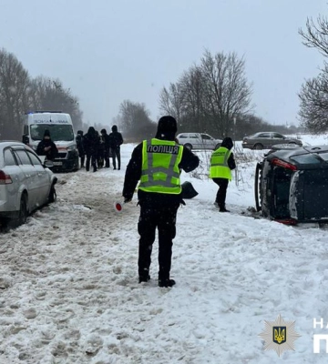 У ДТП на Львівщині постраждали семеро людей, серед них – троє дітей