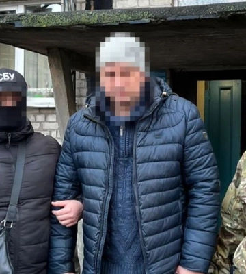 СБУ затримала посадовця &quot;Укрзалізниці&quot;, який шпигував за військовими ешелонами ЗСУ на Дніпропетровщині. ФОТО