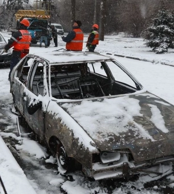 Знищені автівки та пошкоджені житлові будинки: в ОВА показали наслідки ракетного удару рф по Запоріжжю