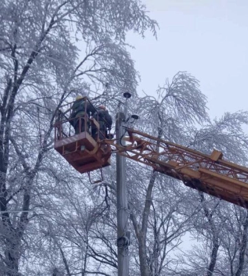 ДТЕК Дніпровські електромережі ліквідовує наслідки нічної негоди