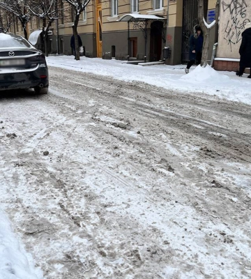 Яка ситуація з дорогами і тротуарами в Івано-Франківську