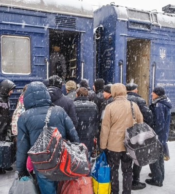 Із Донеччини евакуювали ще 20 дітей, п&#039;ятьох цивільних вивезли з Авдіївки