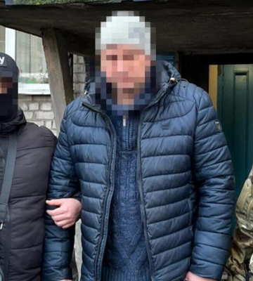 СБУ затримала посадовця &quot;Укрзалізниці&quot;, який шпигував за військовими ешелонами ЗСУ на Дніпропетровщині. ФОТО