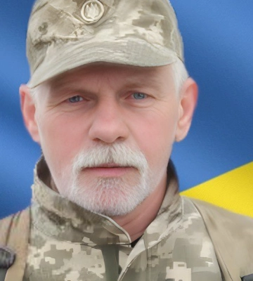Загинув під час виконання бойового завдання:  на Волині попрощаються із Героєм Юрієм Букарєвим