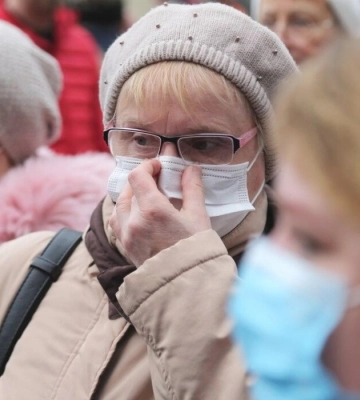 У Києві рекомендують ввести масковий режим через зростання випадків COVID-19