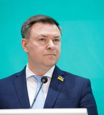 Глава оборонного комітету Ради пояснив падіння обсягів військової допомоги Україні