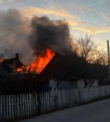 У Костополі горів двоквартирний будинок