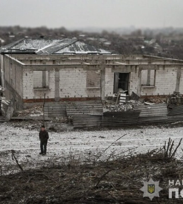 В полиции показали последствия ракетной атаки Запорожья 8 января