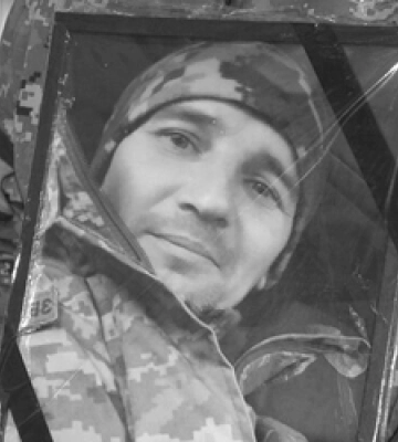 Загинув на Донеччині: у Луцьку попрощалися з Героєм Віталієм Майсузенком. Фото