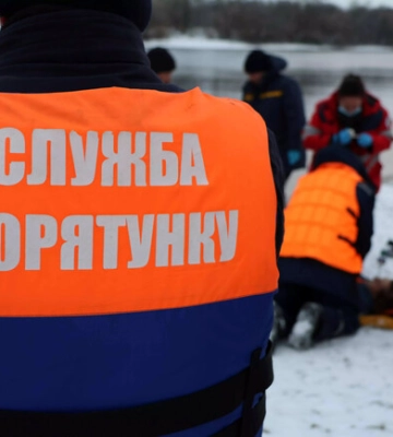 У Запоріжжі в Дніпрі потонула жінка — фото