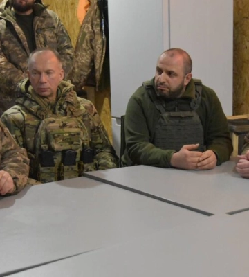 &quot;Врагу не понравится&quot;: Умеров и Залужный посетили позиции Сил обороны в районе Купянска
