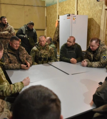 Залужний та Умєров відвідали позиції військових на Куп’янському напрямку