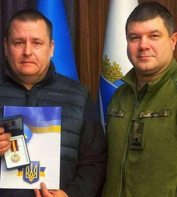 Ця нагорода належить усьому місту: Борис Філатов про медаль від бойових комбатів