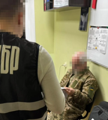Заступник командира військової частини на Сумщини отримав підозру через безпідставні премії підлеглим на 860 тис. грн, - ДБР