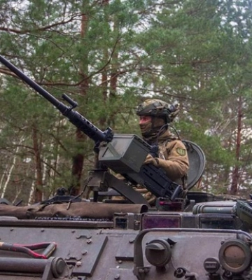 ЗСУ за добу знищили 800 окупантів та спалили 13 ББМ: втрати РФ на 10 січня