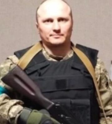 Траурний кортеж з воїном Романом Кузьмичем прибуде до Любомля пізніше запланованого