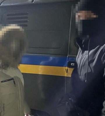 У Херсоні затримали жінку за підозрою у допомозі окупантам “паспортизувати” пільговиків
