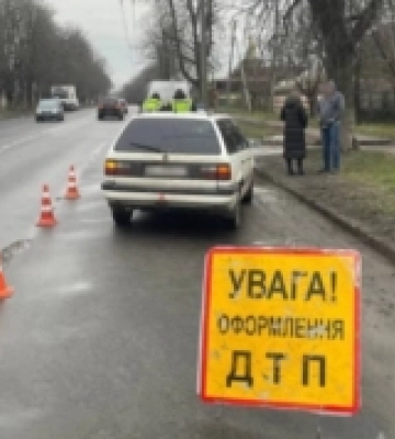 Батьки учнів луцького ліцею просять встановити світлофон на Володимирській
