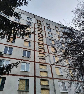 Ракетные удары РФ: почти за 2 недели в домах Харькова выбило более 3 тыс. окон