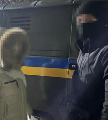 У Херсоні затримали жінку за підозрою у допомозі окупантам “паспортизувати” пільговиків