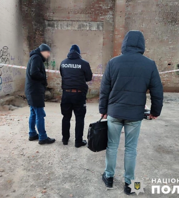 Позбавили життя та закидали тіло камінням: поліція Житомирщини розкрила вбивство молодика (ФОТО)