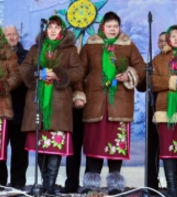 «Колядуємо та щедруємо усі: і дорослі, і малі!»: на Волині збирали кошти для ЗСУ