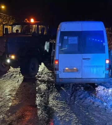 На Дніпропетровщині водія заблокувало в авто внаслідок ДТП