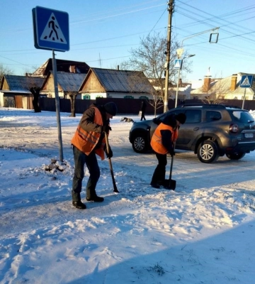 У Черкасах тривають снігоочисні роботи