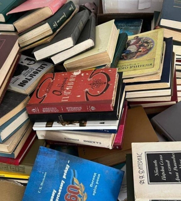 З бібліотек Миколаївщини вилучили 60 тисяч книжок, написаних російською: «Вони є пропагандою РФ»
