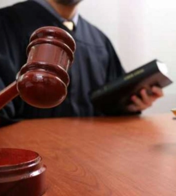 У Черкасах винесли вирок власнику собаки через напад на людину