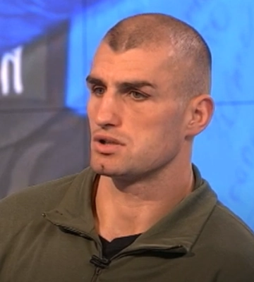 Долав росіян на рингу, а тепер в бою: історія чемпіон світу з тайського боксу, який став добровольце