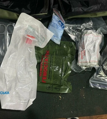 3,4 млн грн збитку на аптечках для військових: на Дніпропетровщині викрили директора КП