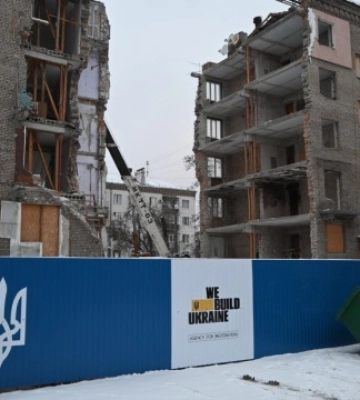 Ще у двох зруйнованих багатоповерхівках Запоріжжя почали відновлювальні роботи