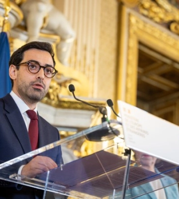 Міністр закордонних справ Франції прямує до Києва — ЗМІ