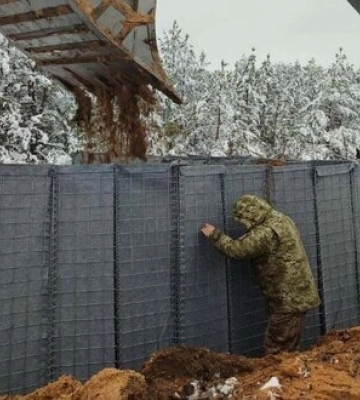Мешканцям Прикарпаття пропонують будувати фортифікації на Донеччині в обмін на відстрочку від мобілізації
