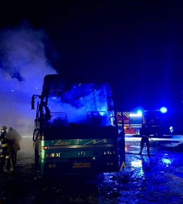 У Мошнах ліквідували пожежу автобуса