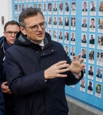 Голова МЗС Франції прибув до Києва, обговорив із Кулебою оборонну співпрацю