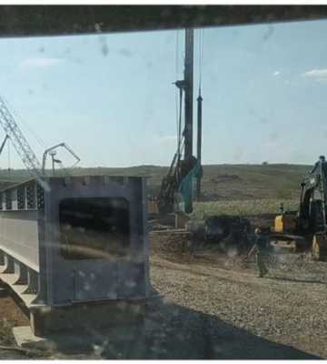 Загарбники продовжують прокладати залізницю до Маріуполя