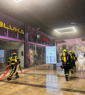 В Киеве - пожар в ТРЦ &quot;Космополит&quot;: вспыхнуло в детской комнате