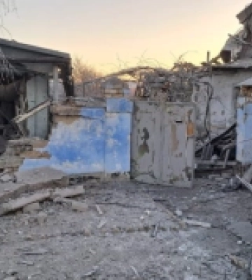 Чоловік отримав важке поранення внаслідок атаки безпілотника в Бериславському районі