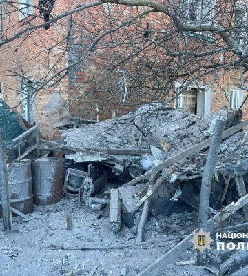 Вночі окупанти били по Харківщині КАБами: пошкоджено підприємство, виникли перебої зі світлом