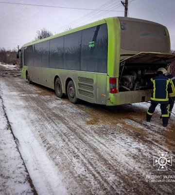 На Одещині рятувальники допомогли водіям застряглих через ожеледь автомобілів