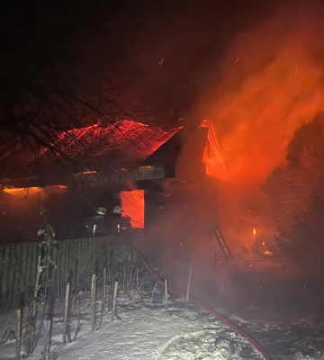 На Ковельщині горіли будинок і господарська споруда 