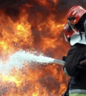 На Миколаївщини вогнеборці ліквідували пожежу в житловому секторі