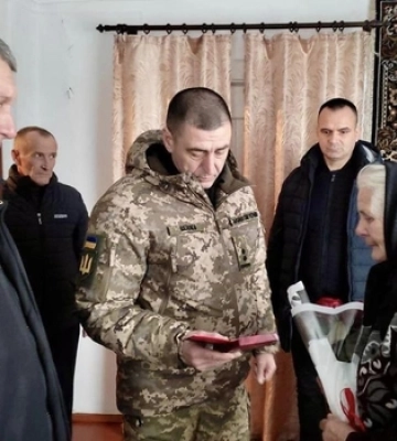 Матері загиблого волинянина вручили орден «Хрест Героя»  