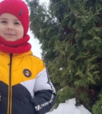 Юний волинянин колядував та посівав, щоб купити телефон, а натомість придбав генератор для ЗСУ